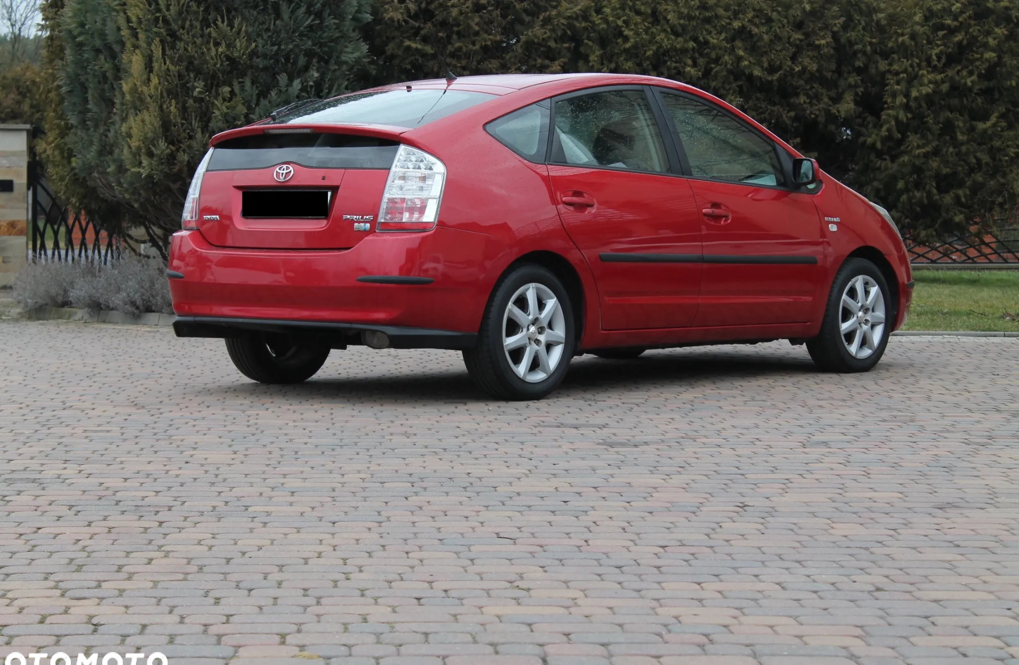 Toyota Prius cena 27800 przebieg: 180000, rok produkcji 2006 z Krośniewice małe 56